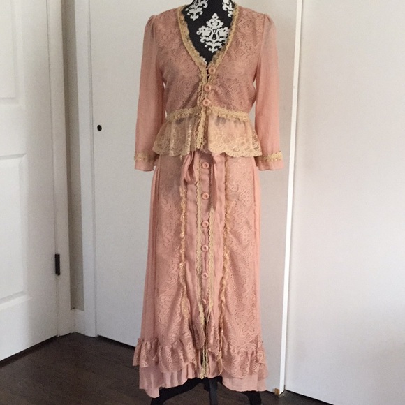 Lace Button Top and Skirt - Picture 1 of 5